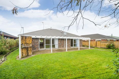 Photo of property in 4 Royal Oak Drive, Kelvin Grove, Palmerston North, 4414