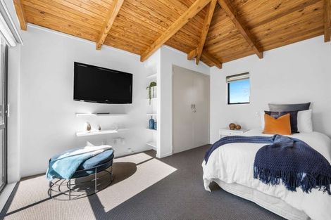 Photo of property in 92 Hutchinsons Road, Bucklands Beach, Auckland, 2014