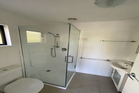 Photo of property in 941a East Coast Road, Torbay, Auckland, 0630