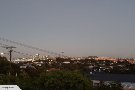 Photo of property in 1/62 Church Street, Northcote Point, Auckland, 0627