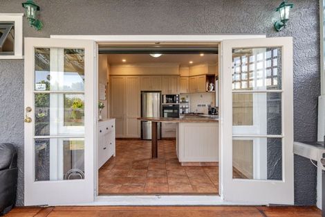 Photo of property in 32 Rewa Street, Takaro, Palmerston North, 4412