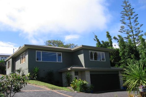 Photo of property in 22 Mckinley Road, Sunnyvale, Auckland, 0612