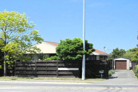 Photo of property in 411 Yaldhurst Road, Russley, Christchurch, 8042