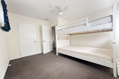 Photo of property in 47a Andrew Road, Howick, Auckland, 2010