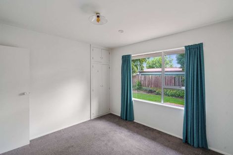 Photo of property in 16 Watson Place, Rangiora, 7400