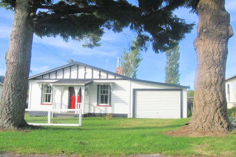 Photo of property in 17 Egmont Street, Ohakune, 4625