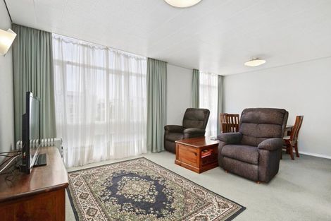 Photo of property in Rutherford Flats, 5 Levy Street, Mount Victoria, Wellington, 6011