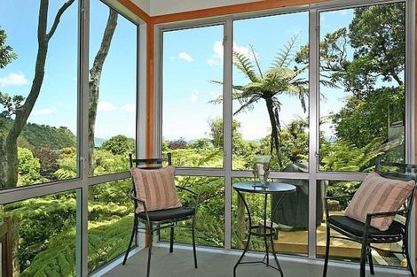 Photo of property in 19 Dillon Street, Lowry Bay, Lower Hutt, 5013