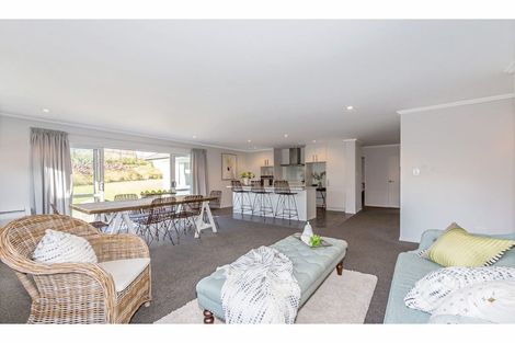Photo of property in 162 Wainui Road, Silverdale, 0932