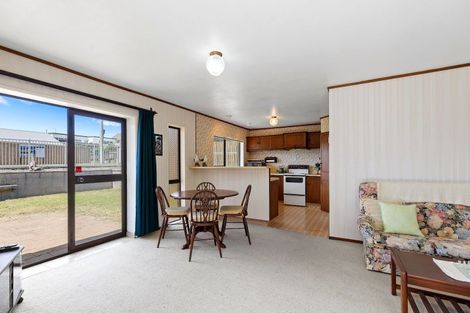 Photo of property in 124a Karewa Parade, Papamoa Beach, Papamoa, 3118