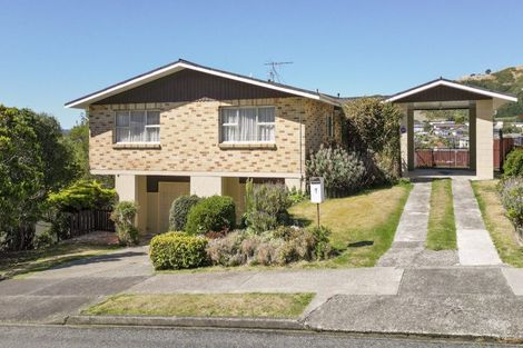Photo of property in 7 Rembrandt Avenue, Tawa, Wellington, 5028