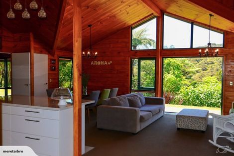 Photo of property in 86 Stoney Creek Drive, Waitakere, Henderson, 0782