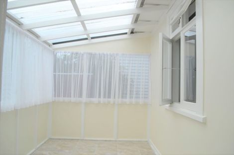 Photo of property in 84 The Parade, Island Bay, Wellington, 6023