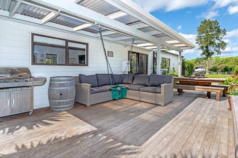 Photo of property in 76 Banks Street, Tolaga Bay, 4077