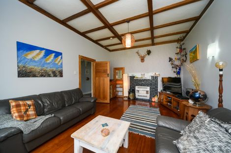 Photo of property in 41 Shamrock Street, Takaro, Palmerston North, 4412