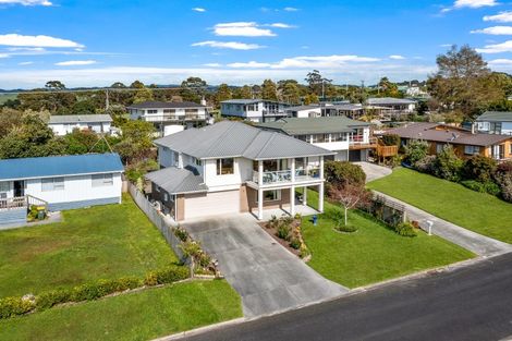 Photo of property in 15 Kawau View Road, Snells Beach, 0920