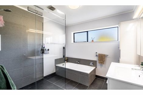 Photo of property in 242 Oreti Road, Otatara, Invercargill, 9879