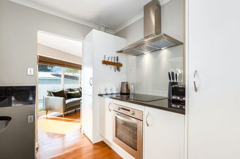 Photo of property in 7 Motukaraka Point, Pauatahanui, Porirua, 5381