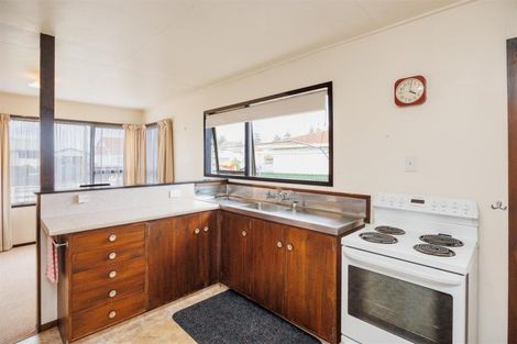 Photo of property in 12a Oxford Street, Marton, 4710