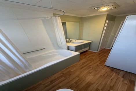 Photo of property in 340 Wellington Road, Wainuiomata, Lower Hutt, 5014