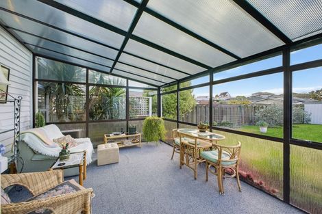 Photo of property in 205 Mangorei Road, Merrilands, New Plymouth, 4312