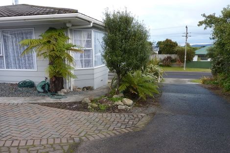 Photo of property in 2/62 Rokino Road, Hilltop, Taupo, 3330