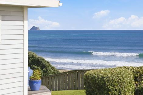 Photo of property in 2b Beach Street, Fitzroy, New Plymouth, 4312