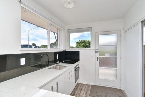 Photo of property in 1/430 Ferry Road, Woolston, Christchurch, 8023