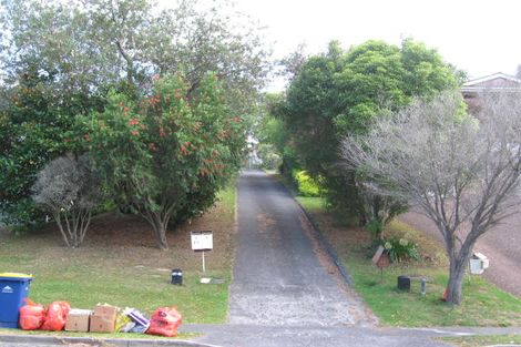 Photo of property in 2/27 John Downs Drive, Browns Bay, Auckland, 0630