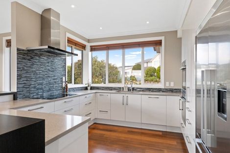 Photo of property in 6 Stonewall Place, Huntsbury, Christchurch, 8022
