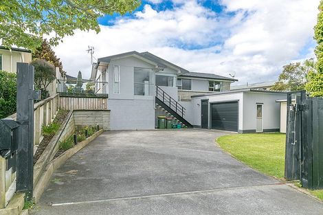 Photo of property in 4 Rothesay Place, Dinsdale, Hamilton, 3204