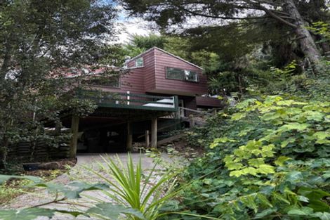 Photo of property in 28 Burns Road, Hospital Hill, Napier, 4110