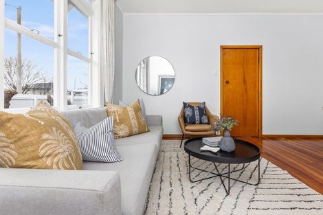 Photo of property in 107 Grays Road, Saint Leonards, Hastings, 4120