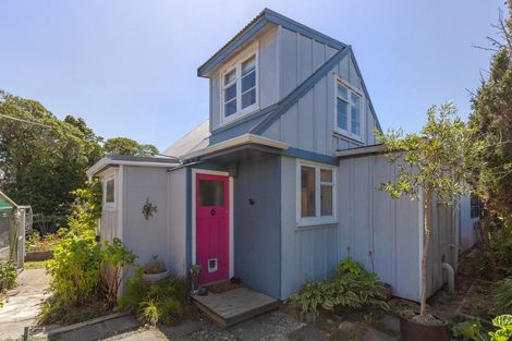 Photo of property in 11 Whanake Street, Titahi Bay, Porirua, 5022