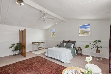 Photo of property in 43 Domett Street, Waitara, 4320