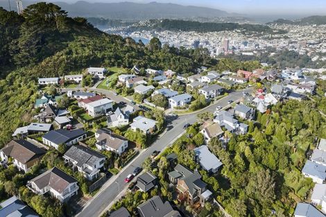 Photo of property in 172 Orangi Kaupapa Road, Northland, Wellington, 6012
