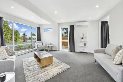 Photo of property in 16 Dunoon Place, Woolston, Christchurch, 8062