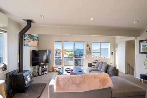 Photo of property in 3 Awatere Place, Snells Beach, 0920