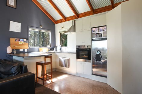 Photo of property in 72 Maungatawhiri Road, Raglan, 3295