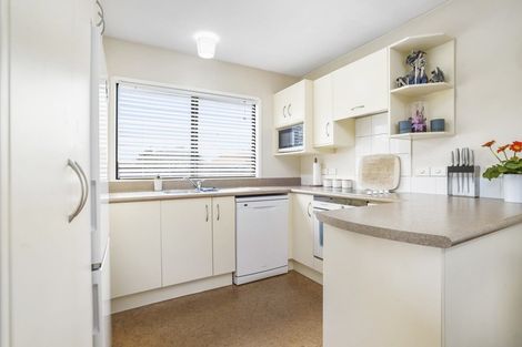 Photo of property in 54 Ross Crescent, Fairfield, Hamilton, 3214