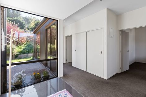 Photo of property in 16 Harrys Close, Arthurs Point, Queenstown, 9371