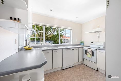 Photo of property in 8 Fraser Crescent, Elderslea, Upper Hutt, 5018