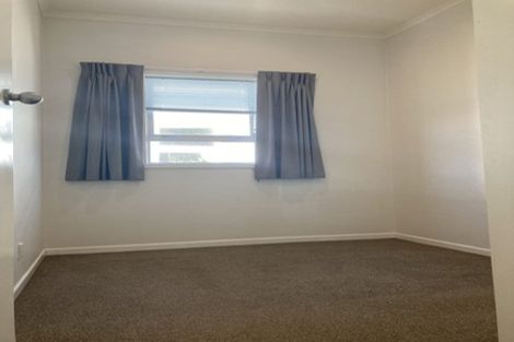 Photo of property in 17 Queens Drive, Kilbirnie, Wellington, 6022