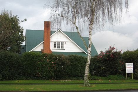 Photo of property in 35 Te Aroha Street, Hamilton East, Hamilton, 3216