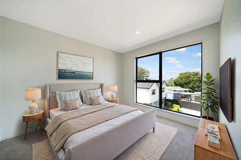 Photo of property in 1/107 Hobsonville Road, West Harbour, Auckland, 0618