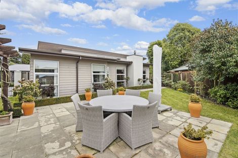Photo of property in 6 Federer Lane, Bishopdale, Christchurch, 8053