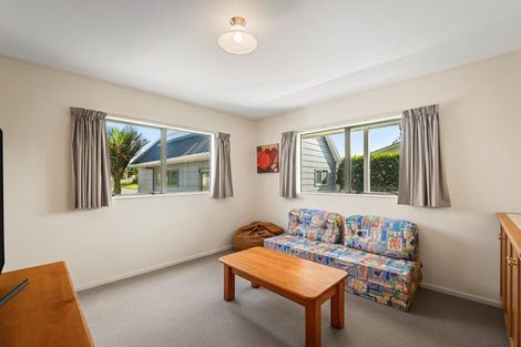 Photo of property in 12 Hereford Place, Waihi Beach, 3611