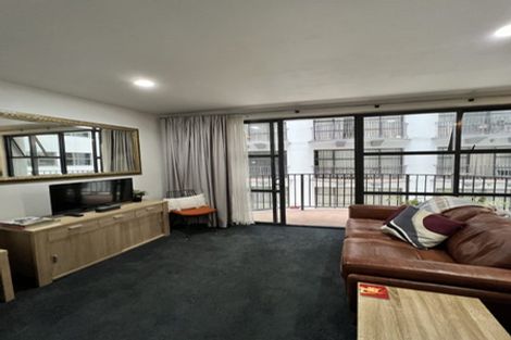 Photo of property in Atrium Apartments, 2h/154 The Terrace, Wellington Central, Wellington, 6011