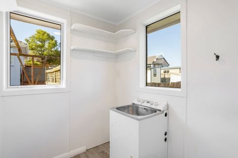 Photo of property in 8 Eastbank Street, Waverley, Dunedin, 9013