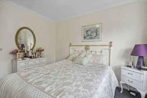 Photo of property in 12 Ruru Place, Levin, 5510